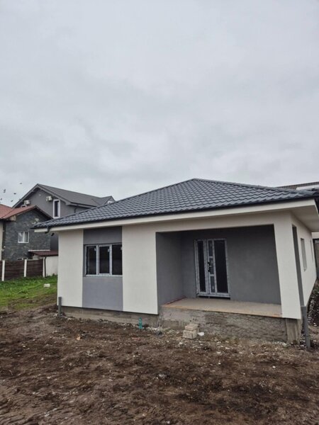 Casa moderna in Costinesti, ideala pentru locuinta sau investitie
