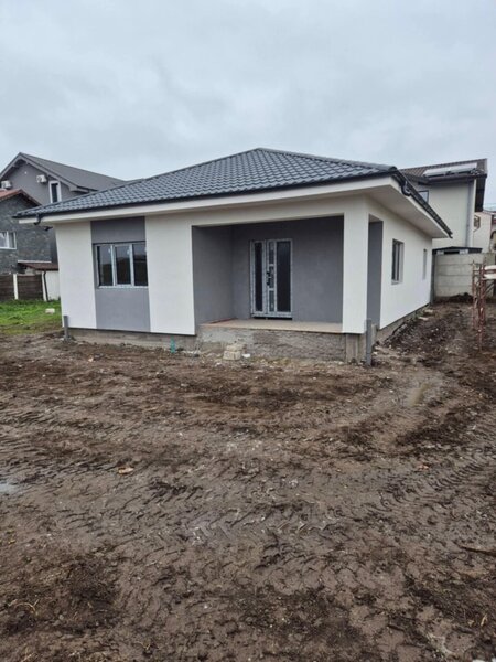Casa moderna in Costinesti, ideala pentru locuinta sau investitie